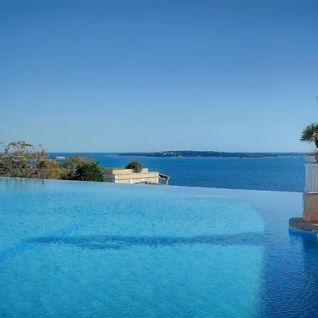 Immogroom - 2 - Renovated - Pool - Air Conditioning - Parking - Wifi