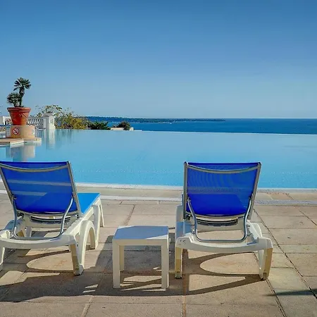 Apartment Upstays Terrace Pool Parking 28m2 *
