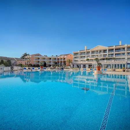 Upstays Terrace Pool Parking 28m2 Apartment Cannes
